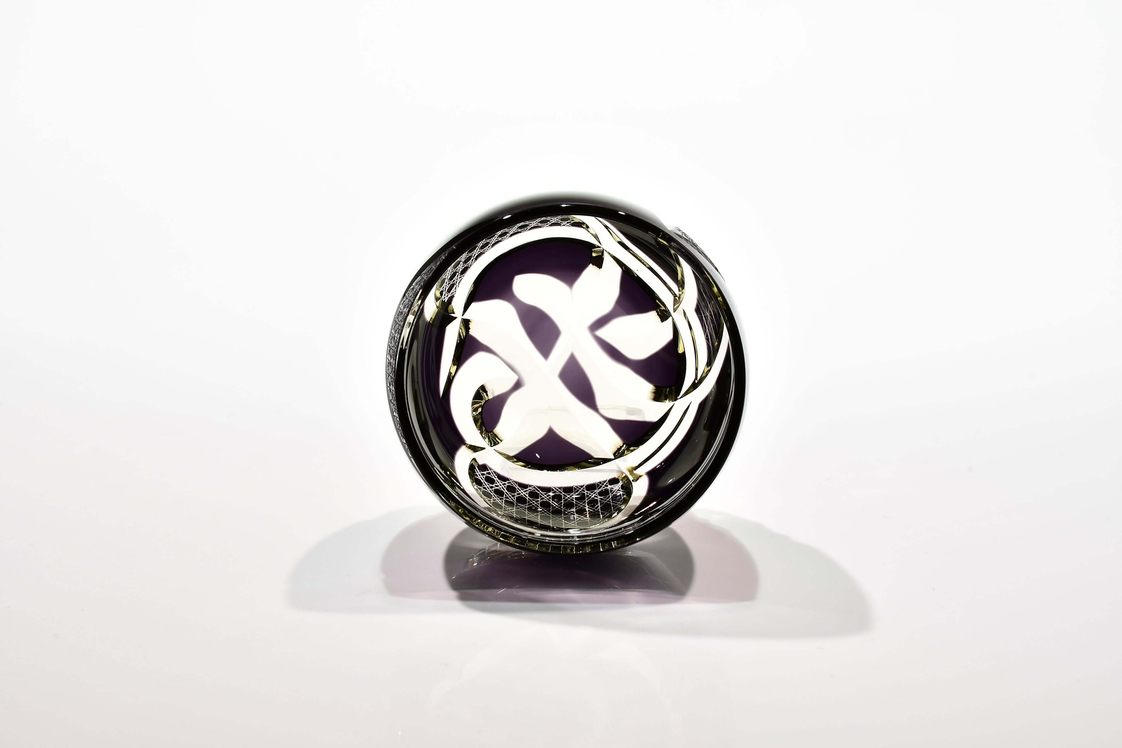 Shn-004　華組ぐい吞み（葡萄色・琥珀色）