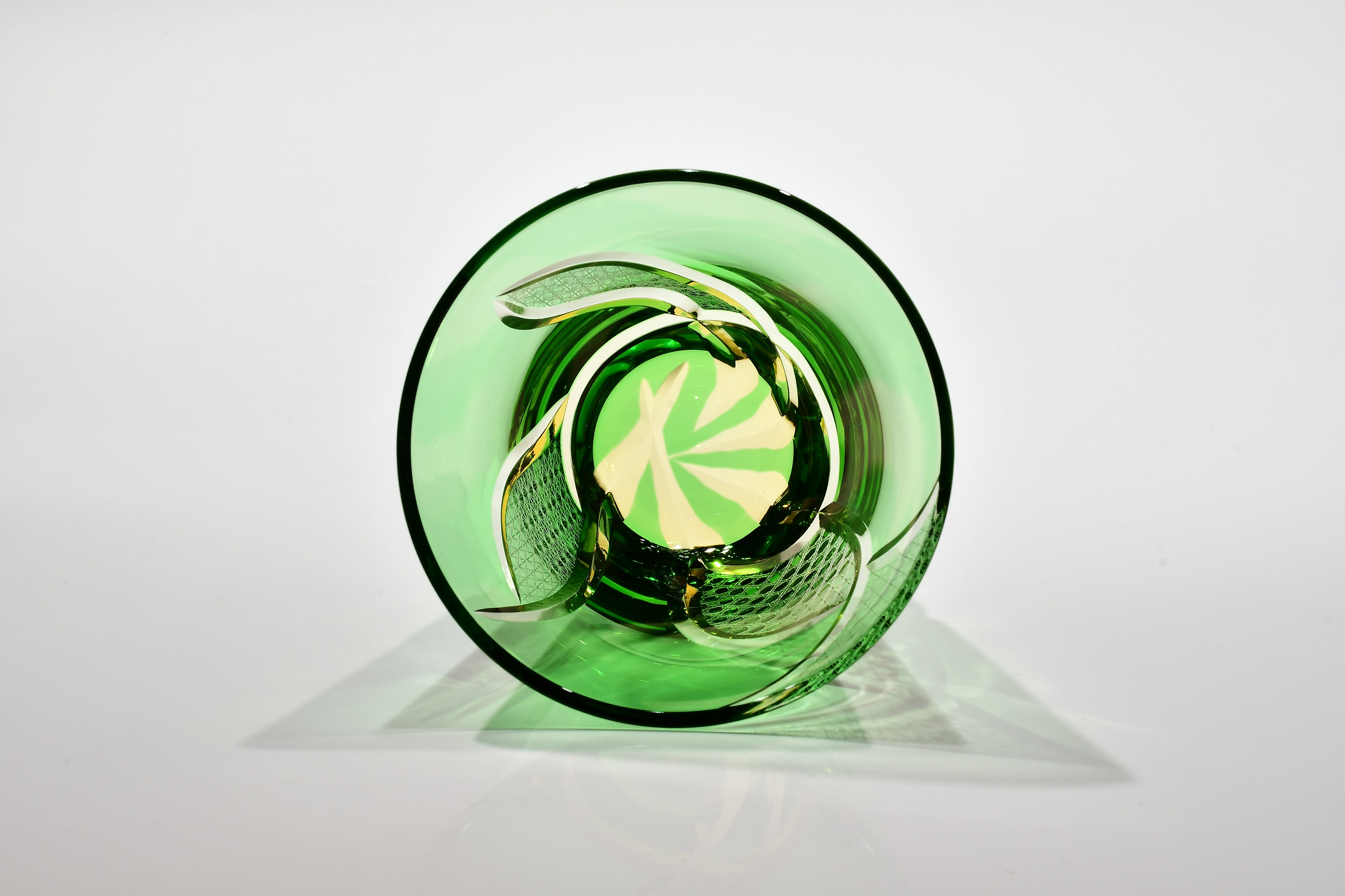 Shn-018　華組　多目的グラス（緑色・琥珀色）