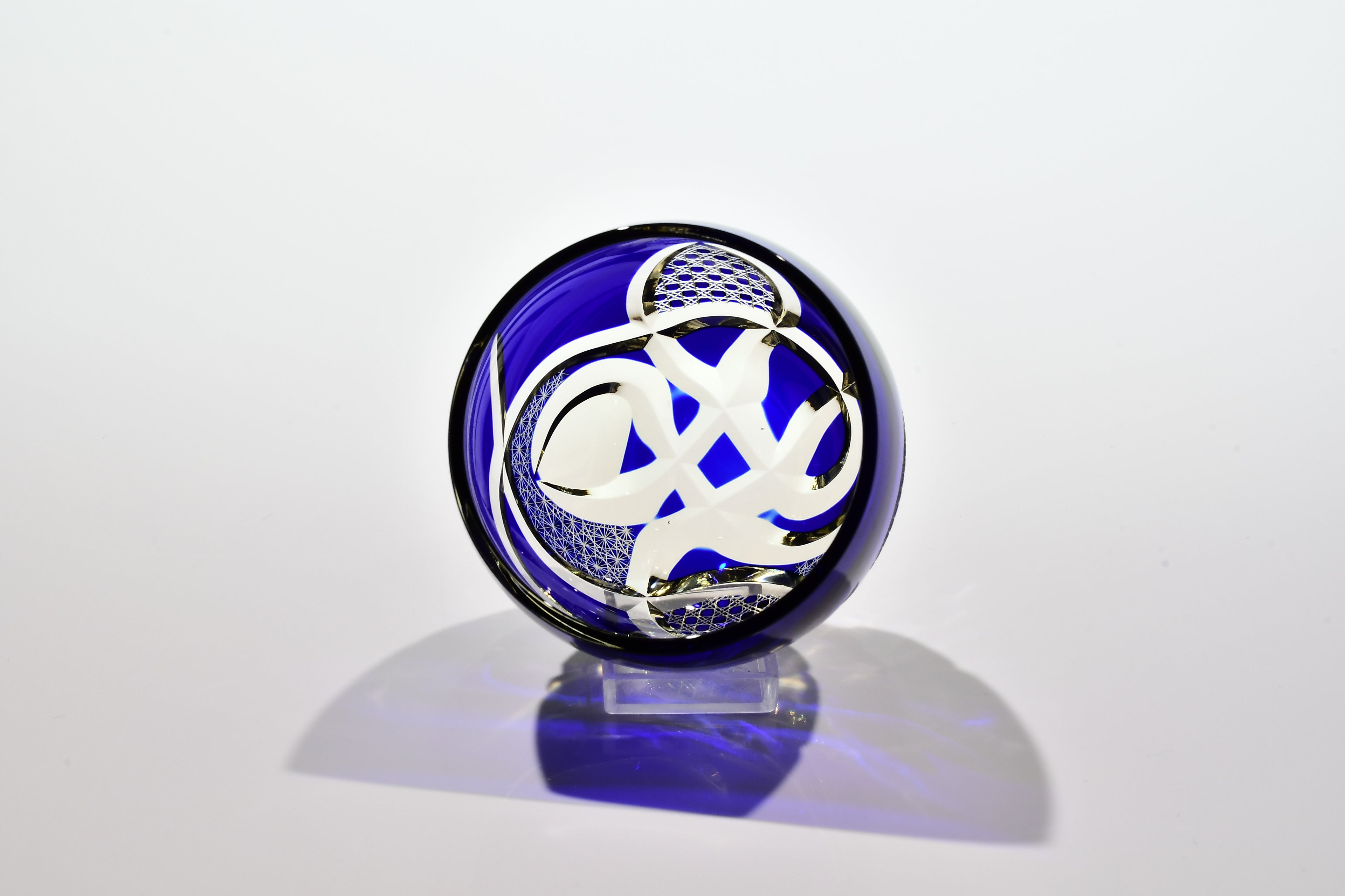 Shn-022　華組ぐい吞み（瑠璃色・琥珀色）