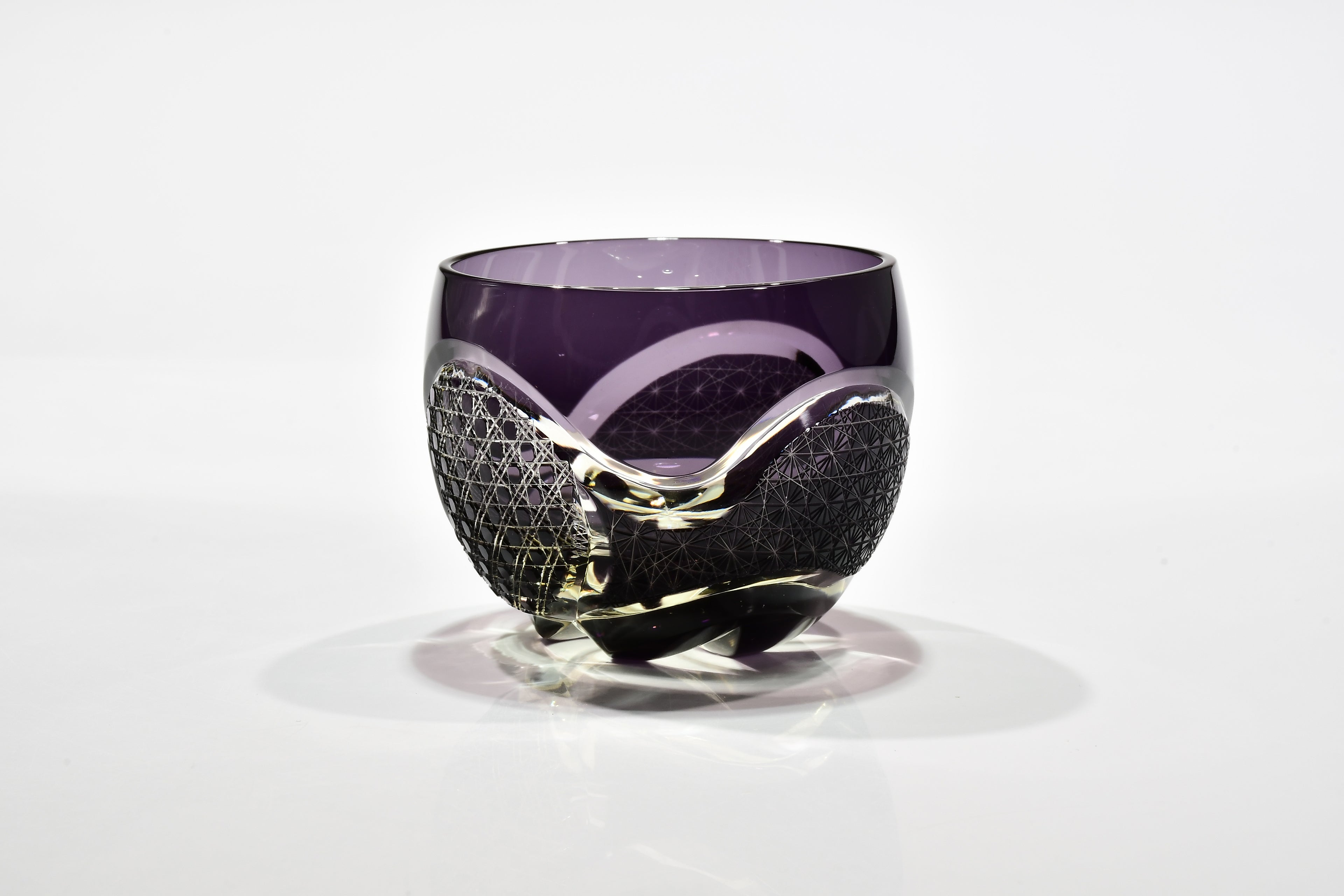 Shn-024　華組ぐい吞み（葡萄色・琥珀色）