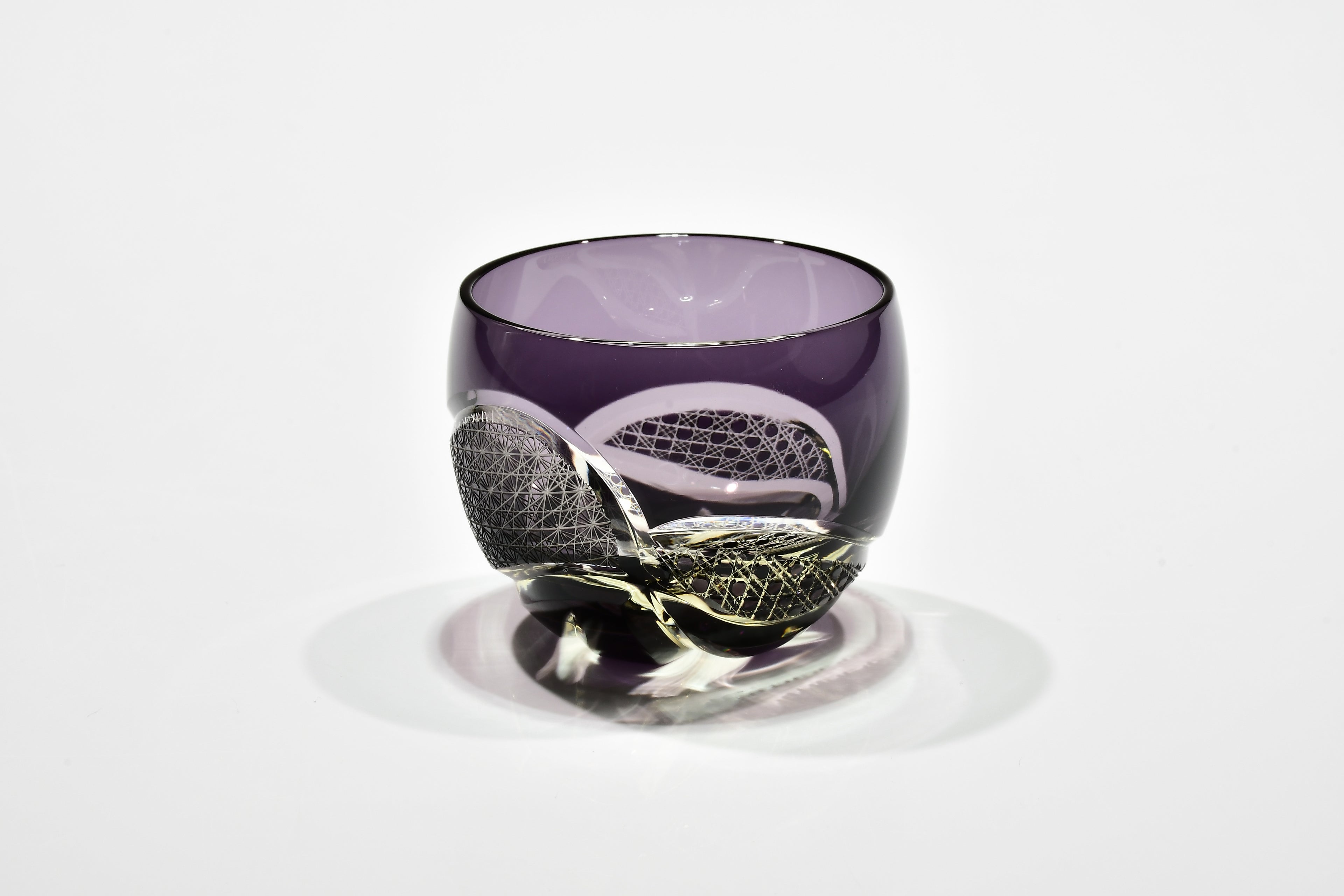 Shn-025　華組ぐい吞み（葡萄色・琥珀色）