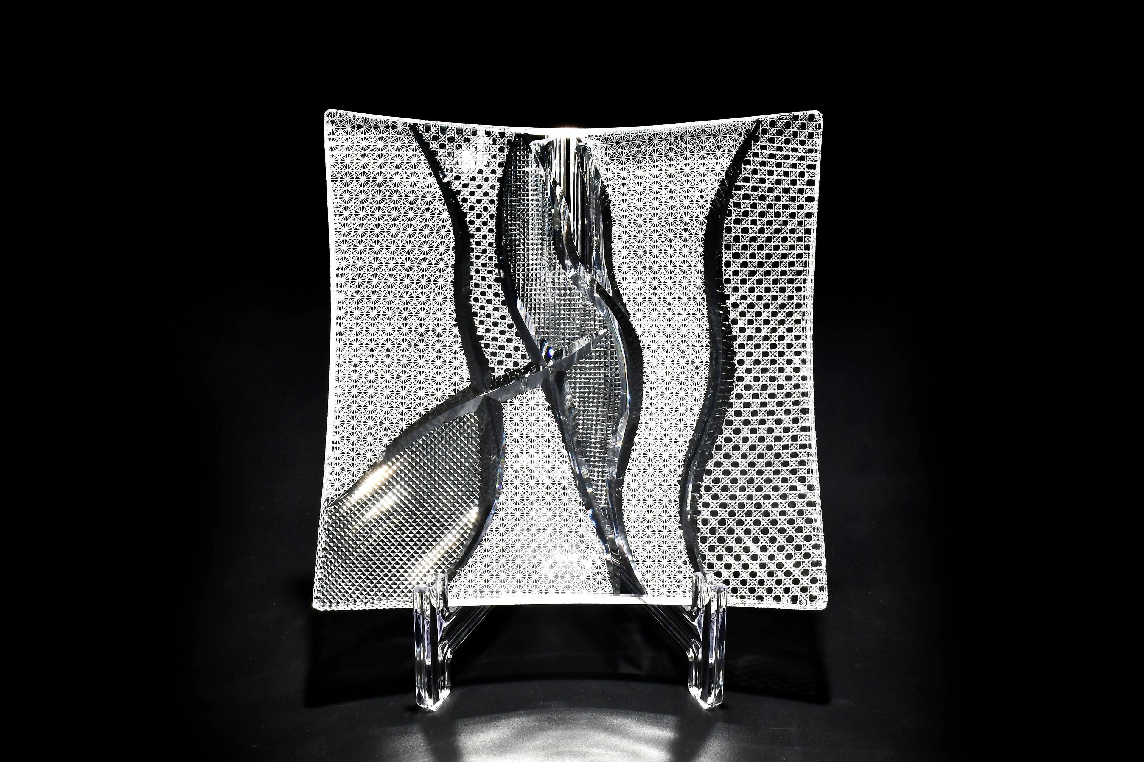 「静寂を割るもの」角皿（透明）