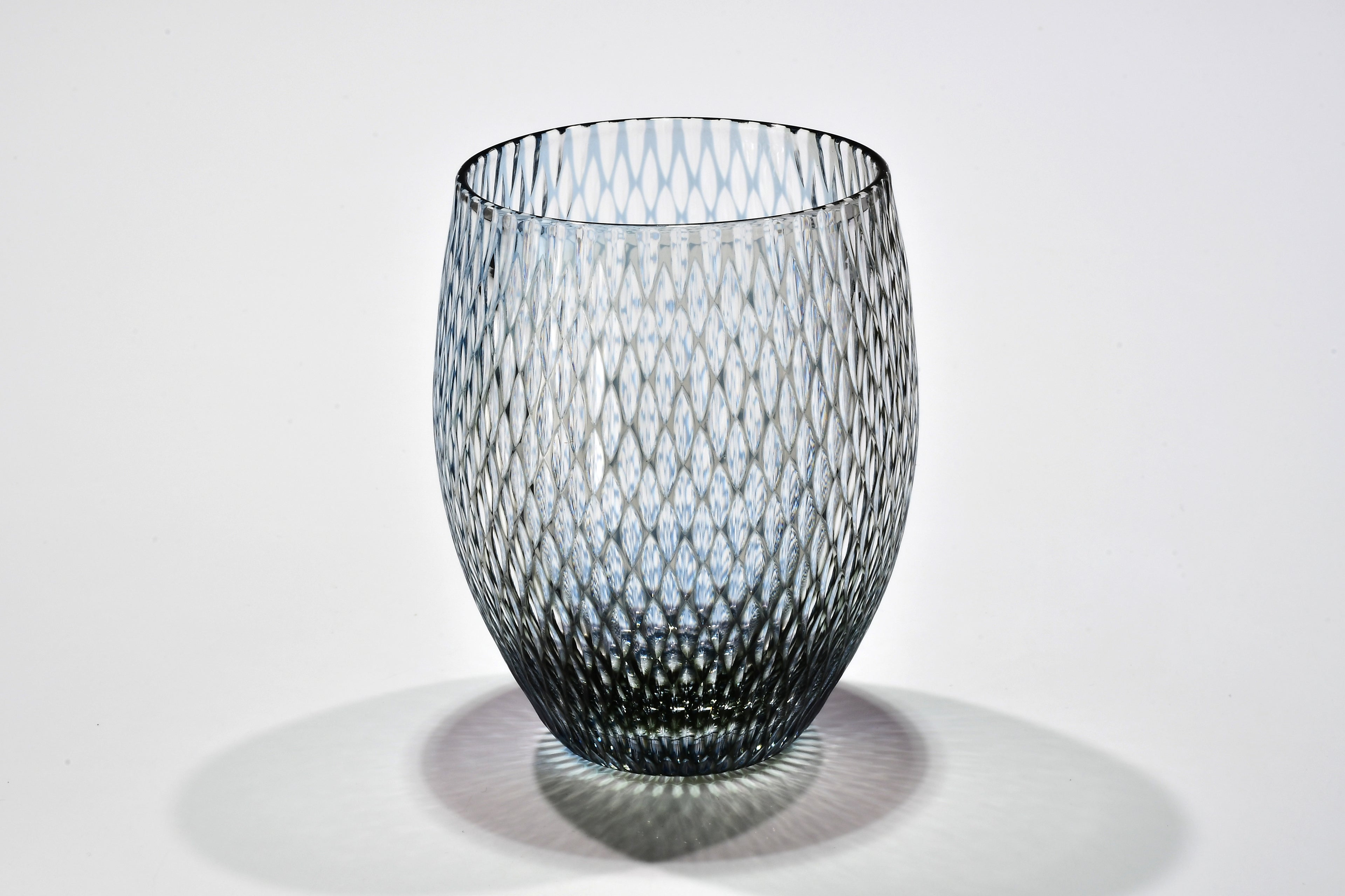 米つなぎ”極み”「粒のゆらぎ、光の結晶」（藍色・墨薄）